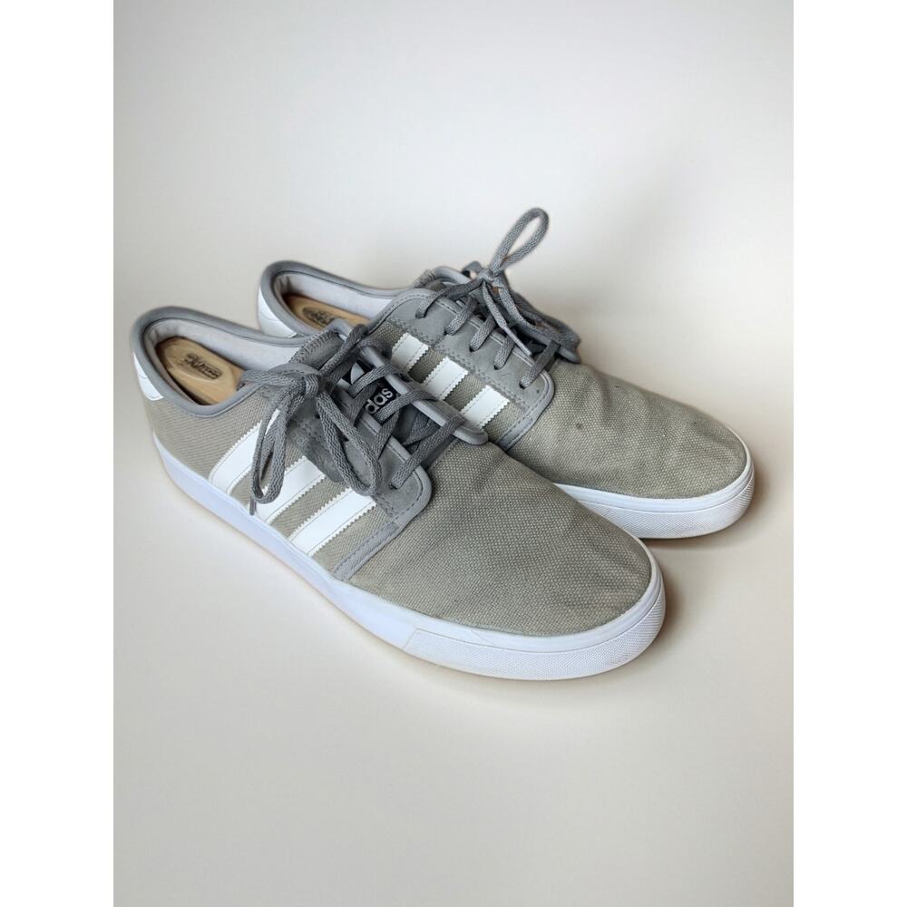 Adidas Seeley Skate Shoes Men’s Size 11 Gray Canvas White Stripe Low Top